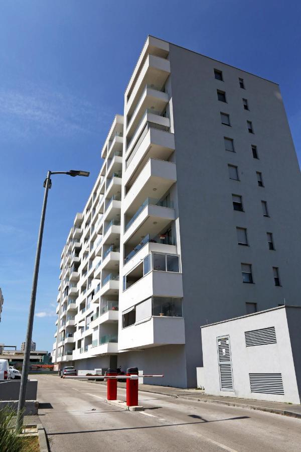 Studio Apartment Camino With Parking Zadar Eksteriør billede